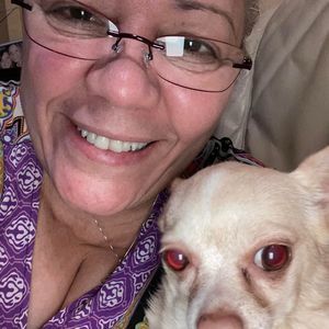 Meet your Posher, Gloria